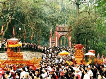 TOUR LỄ ĐỀN HÙNG-BÀ CHÚA TAM ĐẢO TÂY THIÊN