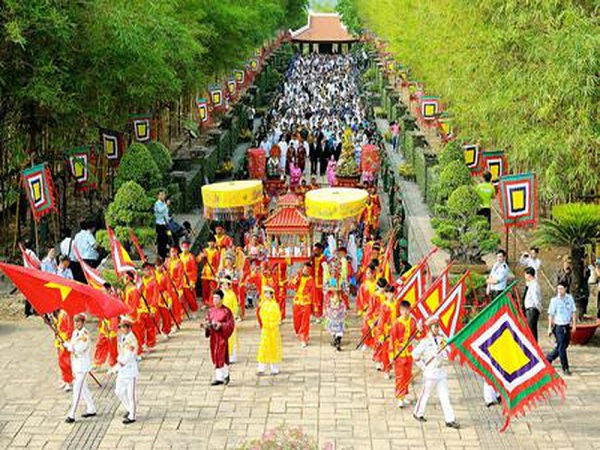 TOUR LỄ ĐỀN GIÓNG-ĐỀN TẢN VIÊN-ĐỀN HÙNG-ĐỀN CHỬ ĐỔNG TỬ