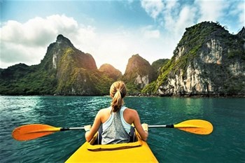 KHÁM PHÁ VỊNH HẠ LONG - VỊNH BIỂN "CỰC PHẨM" MIỀN BẮC